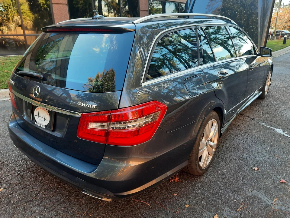 2011 Mercedes-Benz W212 E-Class - Image 29 of 31