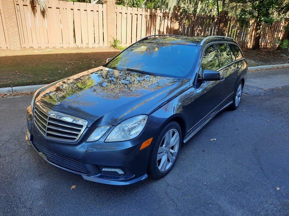 2011 Mercedes-Benz W212 E-Class - Image 10 of 31
