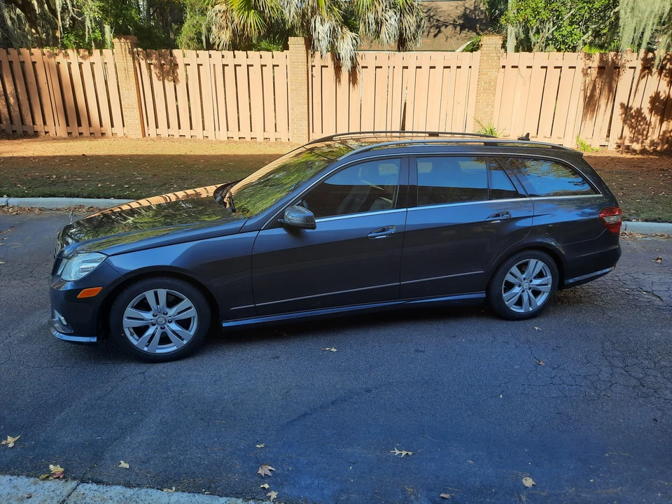 2011 Mercedes-Benz W212 E-Class - Image 17 of 31