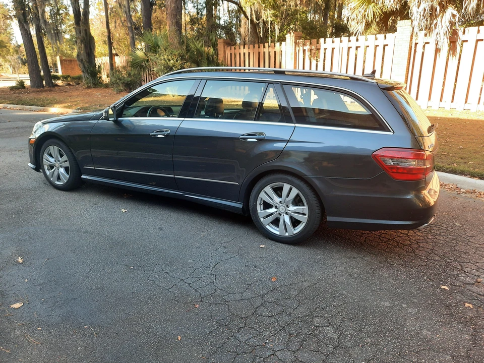 2011 Mercedes-Benz W212 E-Class - Image 21 of 31