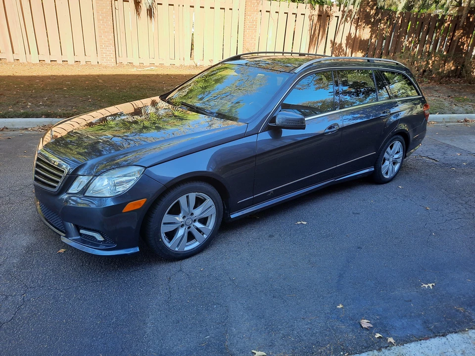 2011 Mercedes-Benz W212 E-Class - Image 13 of 31