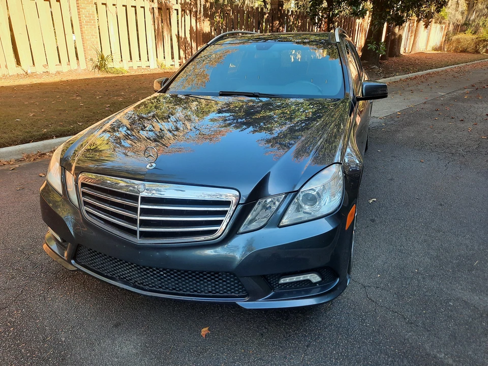 2011 Mercedes-Benz W212 E-Class - Image 8 of 31