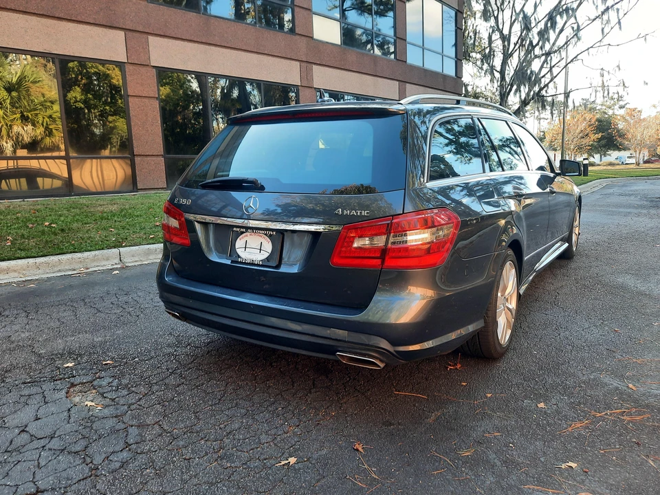 2011 Mercedes-Benz W212 E-Class - Image 26 of 31