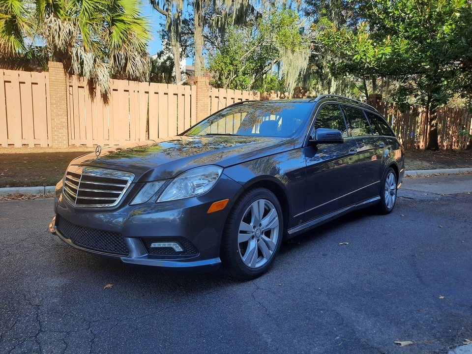 2011 Mercedes-Benz W212 E-Class - Image 12 of 31