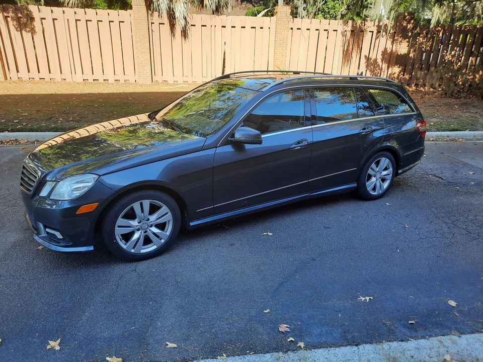 2011 Mercedes-Benz W212 E-Class - Image 15 of 31