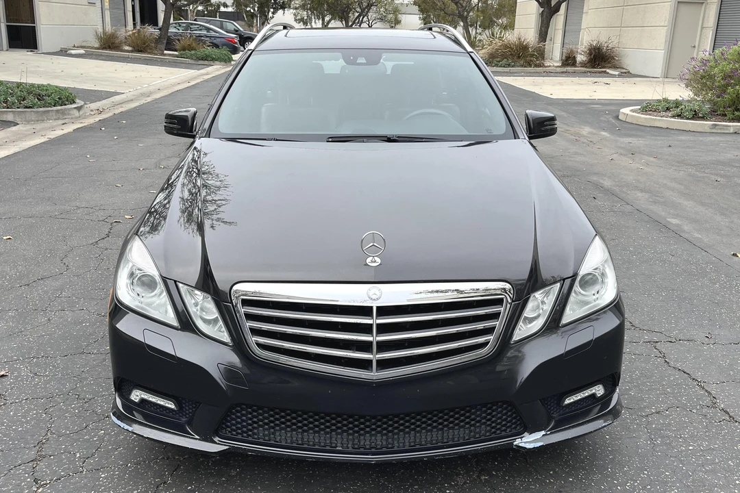 2011 Mercedes-Benz W212 E-Class - Image 2 of 31