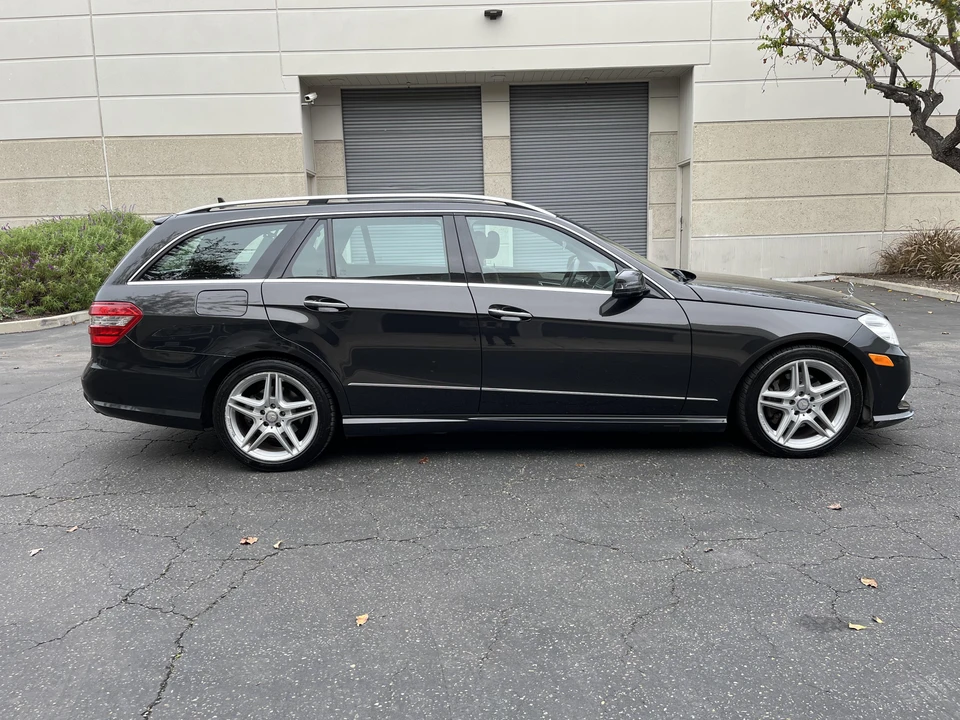 2011 Mercedes-Benz W212 E-Class - Image 8 of 31