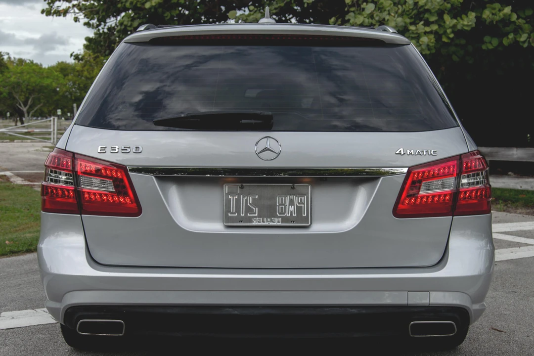 2011 Mercedes-Benz W212 E-Class - Image 5 of 31
