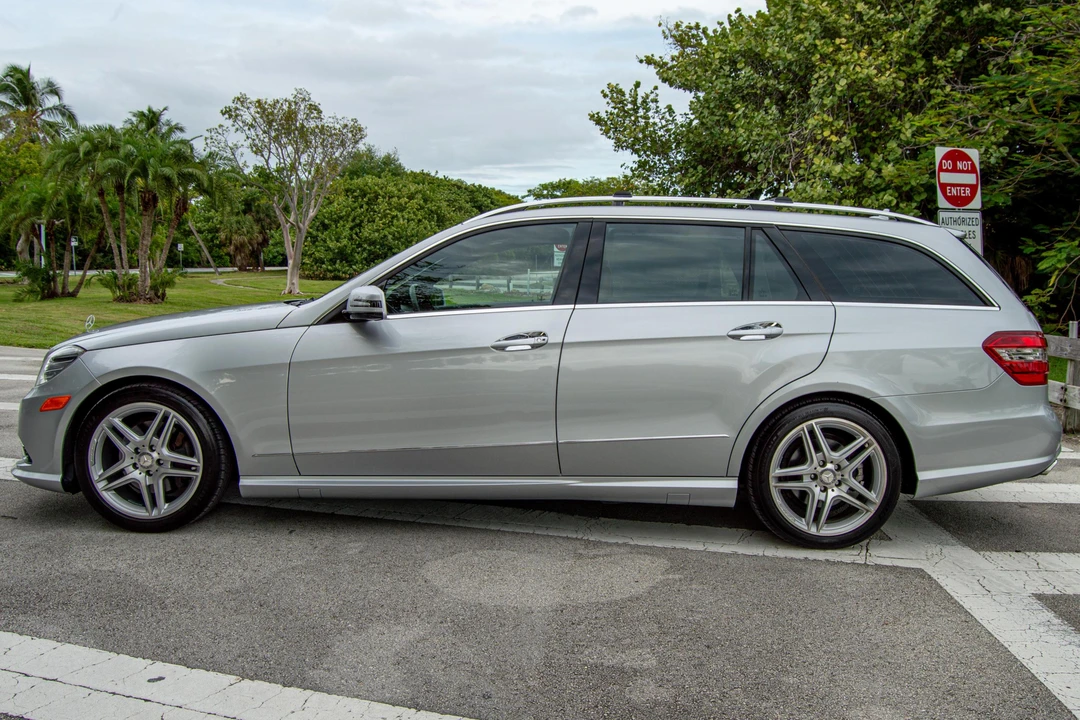 2011 Mercedes-Benz W212 E-Class - Image 3 of 31
