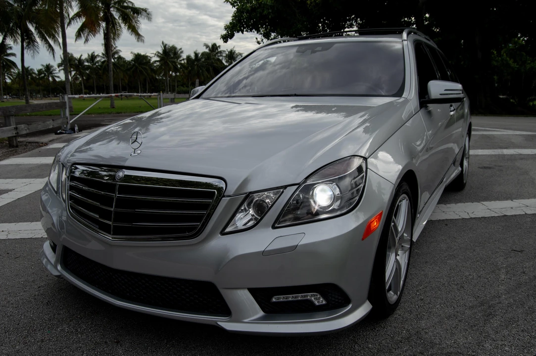 2011 Mercedes-Benz W212 E-Class - Image 11 of 31