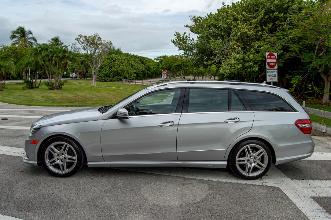 2011 Mercedes-Benz W212 E-Class - Image 16 of 31