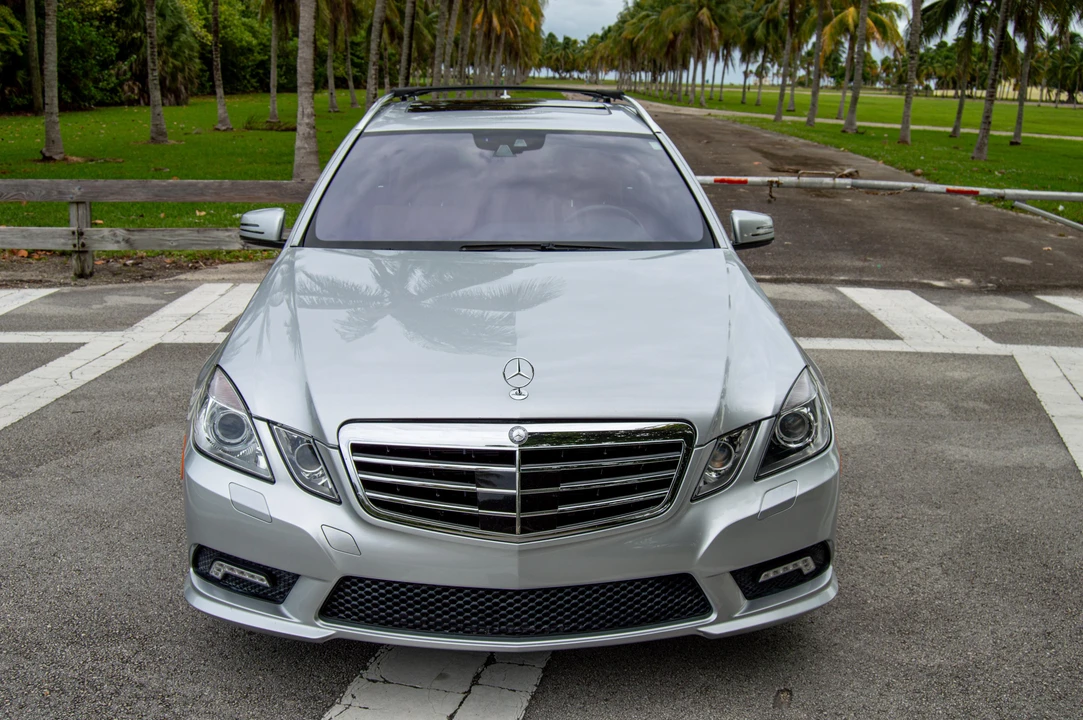 2011 Mercedes-Benz W212 E-Class - Image 7 of 31
