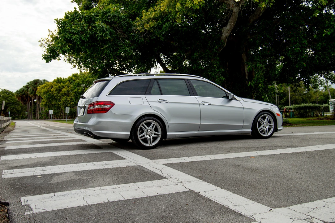 2011 Mercedes-Benz W212 E-Class - Image 27 of 31
