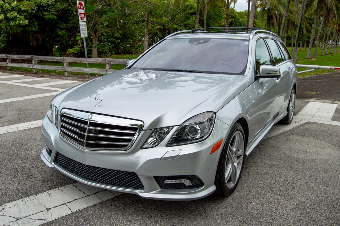 2011 Mercedes-Benz W212 E-Class - Image 14 of 31