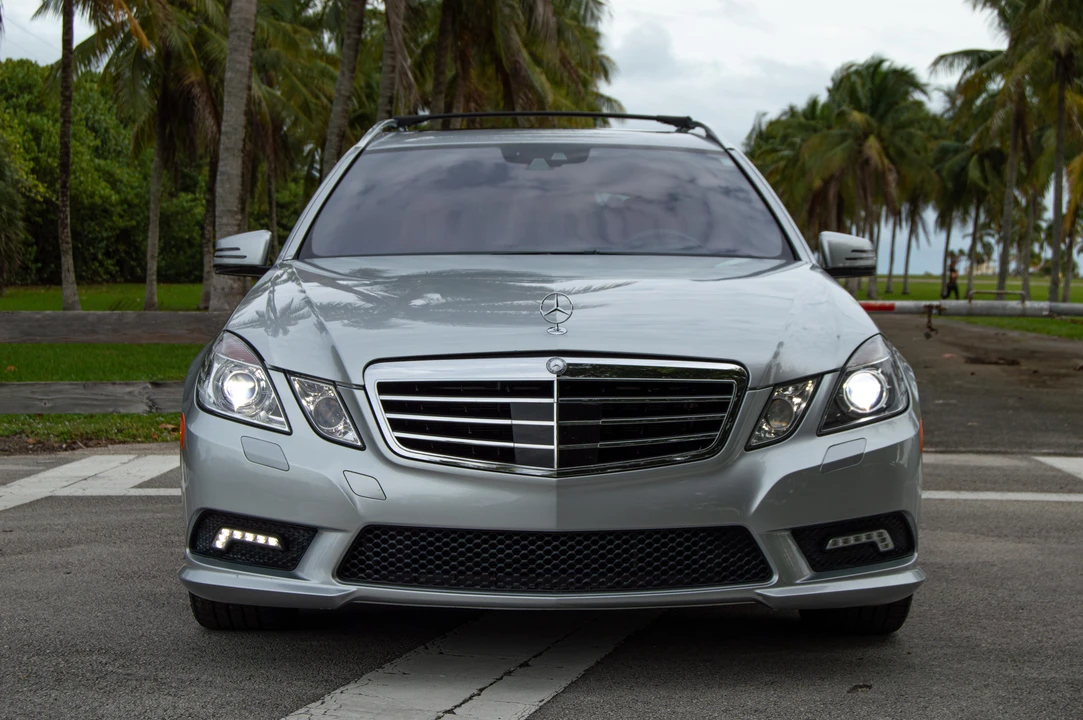 2011 Mercedes-Benz W212 E-Class - Image 8 of 31