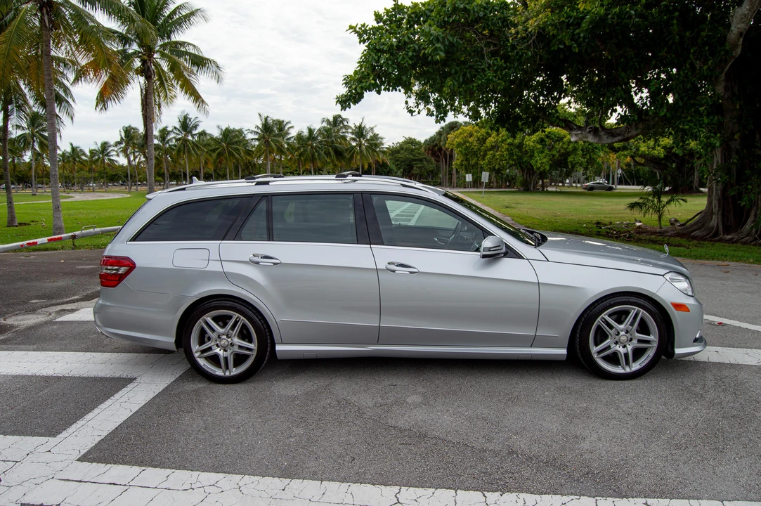 2011 Mercedes-Benz W212 E-Class - Image 29 of 31