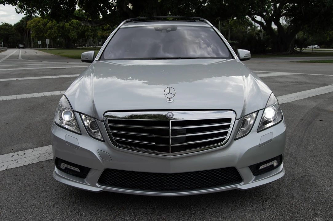2011 Mercedes-Benz W212 E-Class - Image 9 of 31