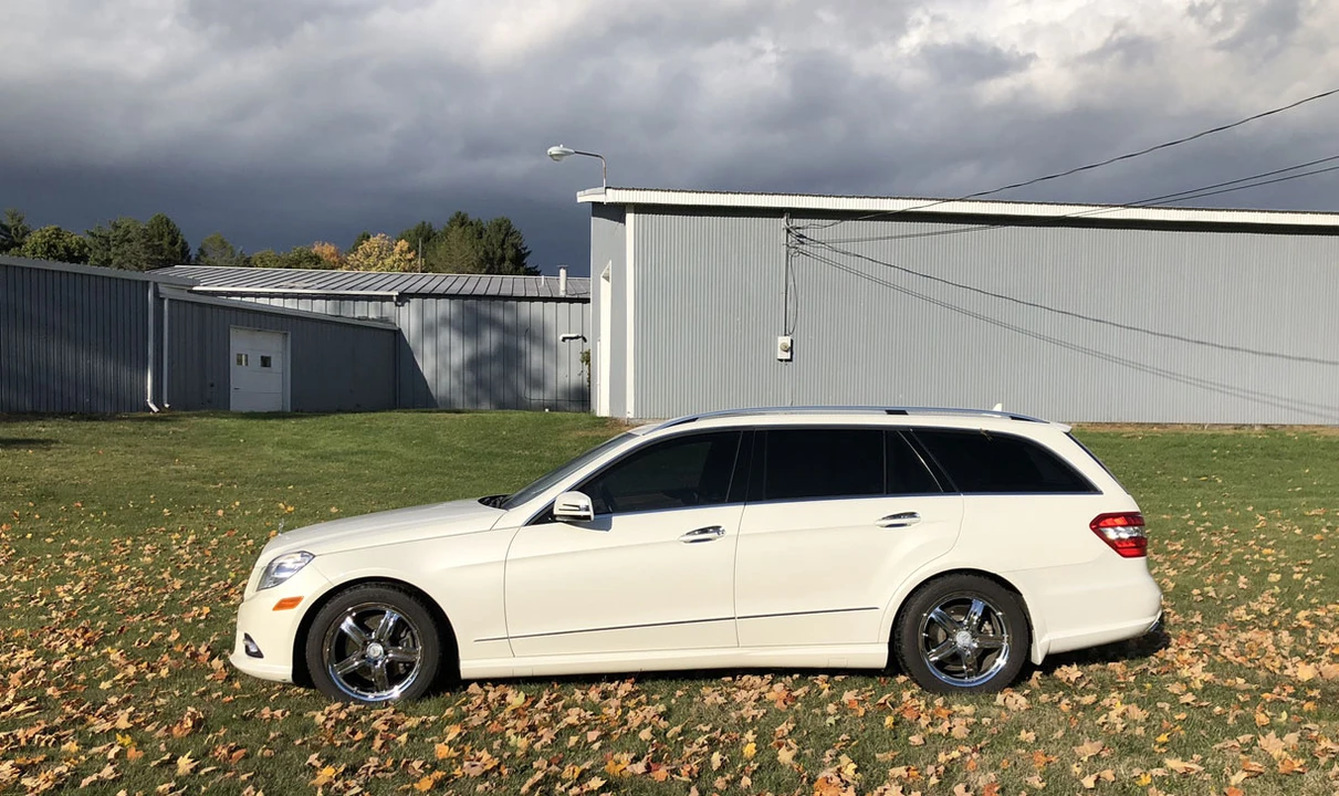 2011 Mercedes-Benz W212 E-Class - Image 4 of 31