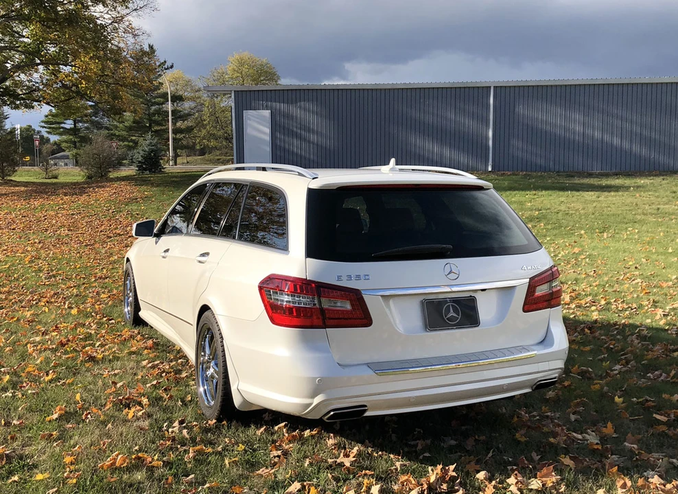 2011 Mercedes-Benz W212 E-Class - Image 12 of 31