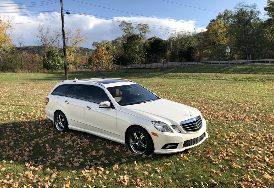 2011 Mercedes-Benz W212 E-Class - Image 25 of 31
