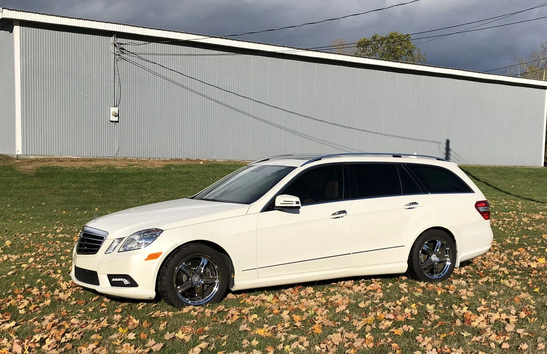 2011 Mercedes-Benz W212 E-Class - Image 9 of 31