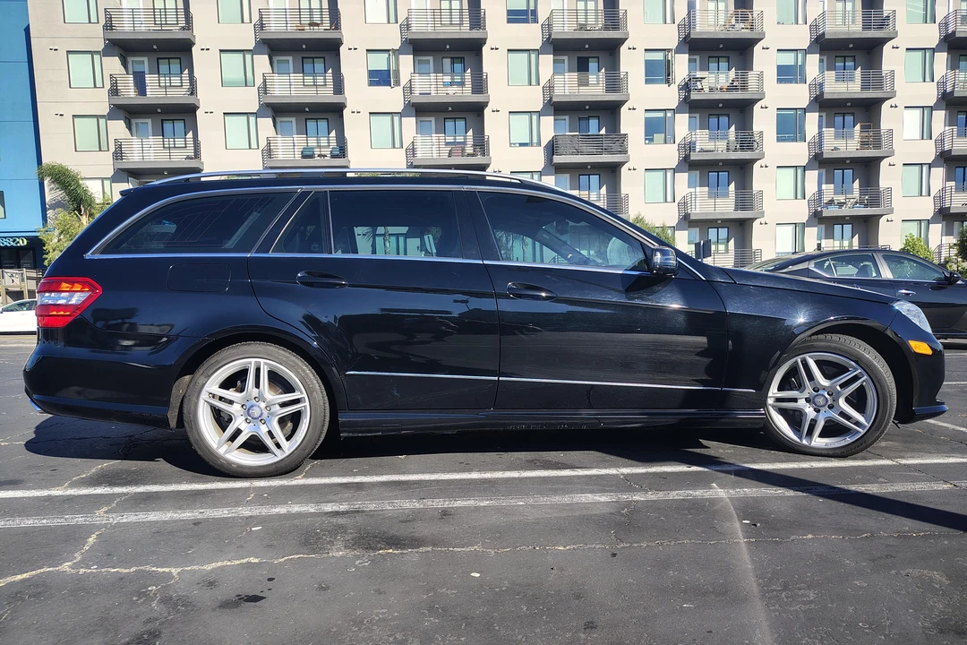2011 Mercedes-Benz W212 E-Class - Image 3 of 31