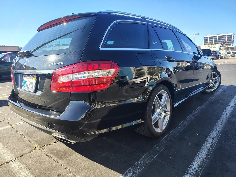 2011 Mercedes-Benz W212 E-Class - Image 18 of 31