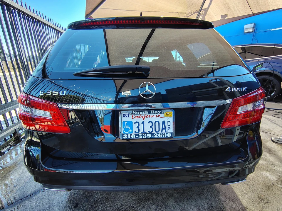 2011 Mercedes-Benz W212 E-Class - Image 14 of 31