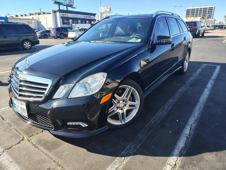 2011 Mercedes-Benz W212 E-Class - Image 9 of 31
