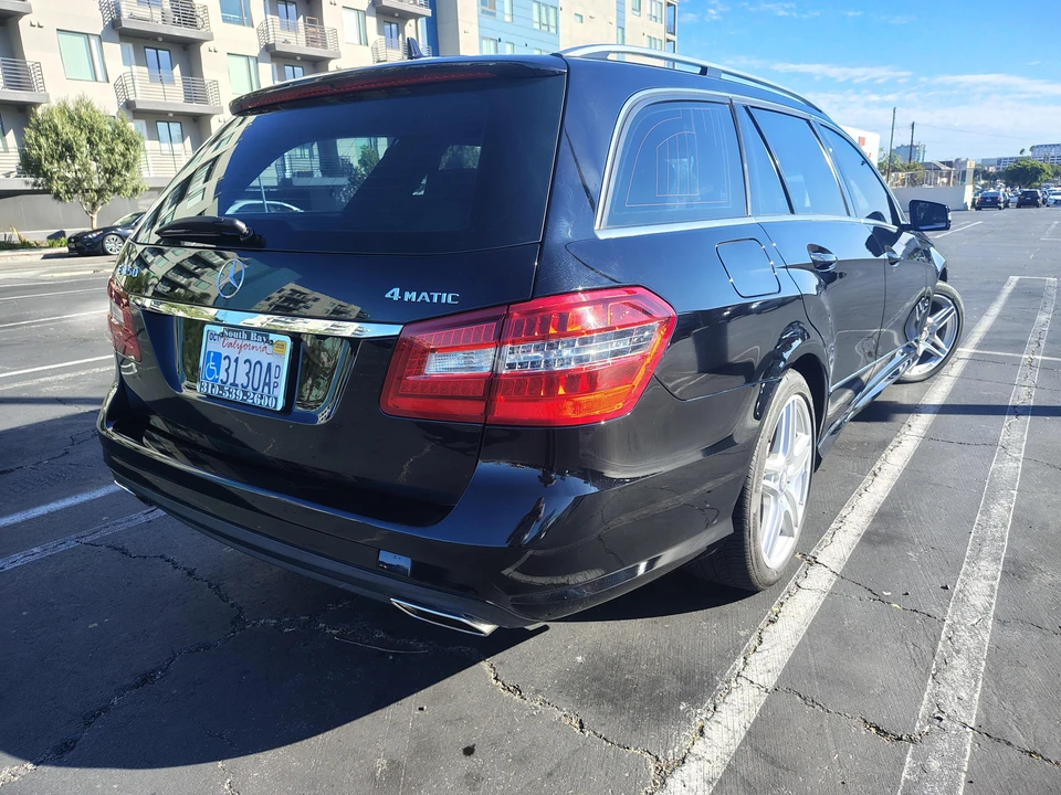 2011 Mercedes-Benz W212 E-Class - Image 17 of 31