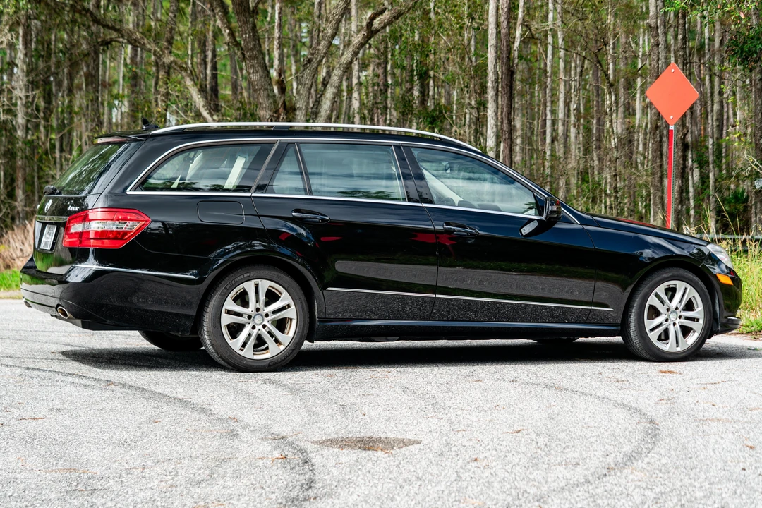 2011 Mercedes-Benz W212 E-Class - Image 25 of 31