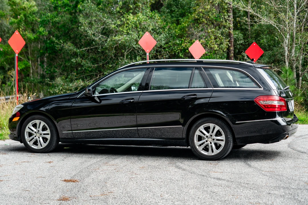 2011 Mercedes-Benz W212 E-Class - Image 13 of 31