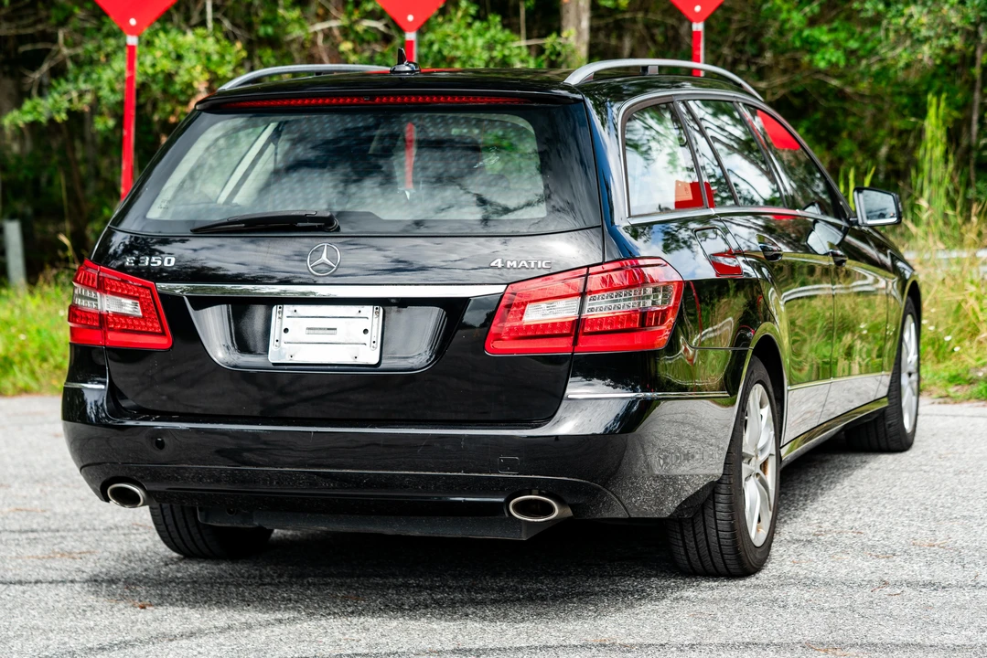 2011 Mercedes-Benz W212 E-Class - Image 19 of 31