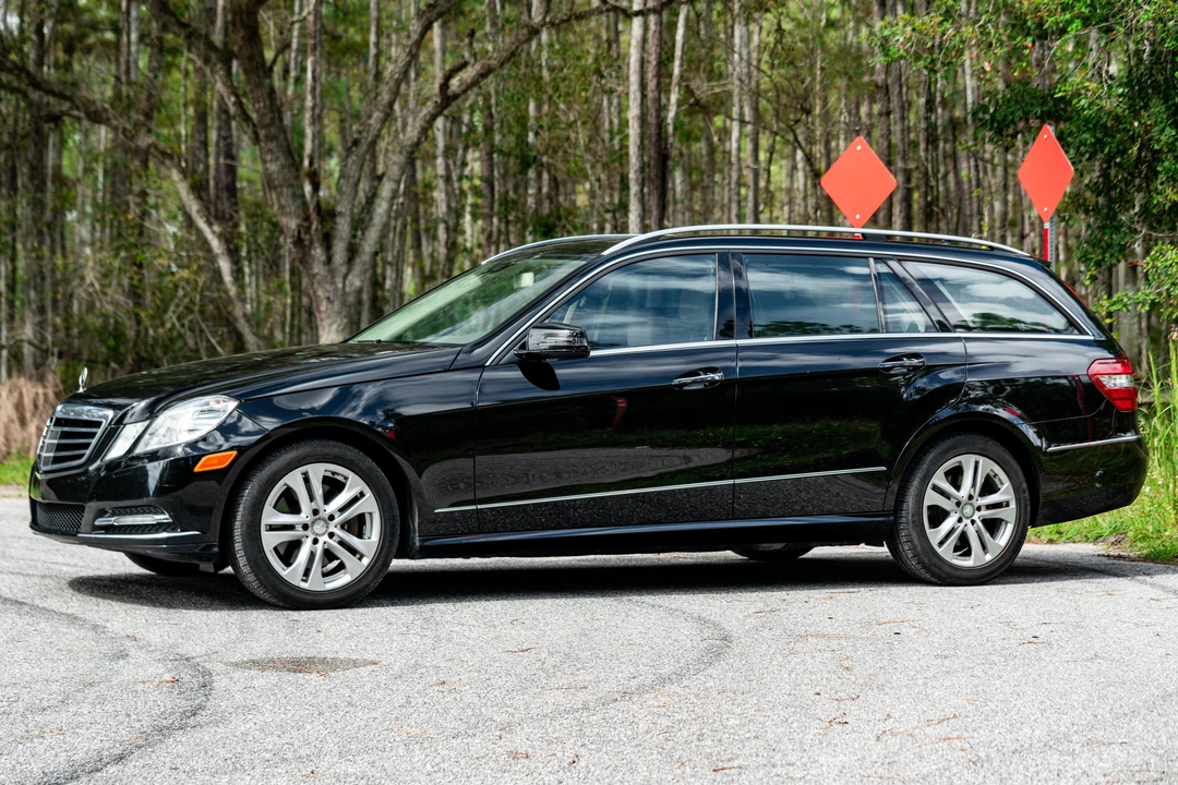 2011 Mercedes-Benz W212 E-Class - Image 11 of 31