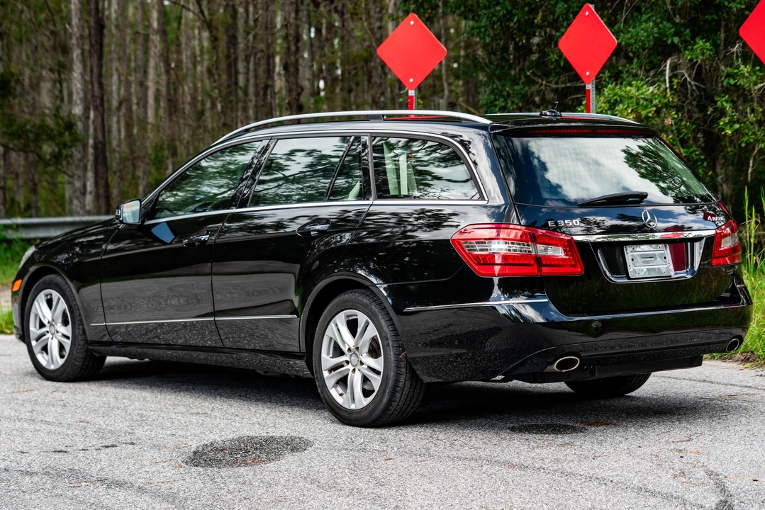 2011 Mercedes-Benz W212 E-Class - Image 17 of 31