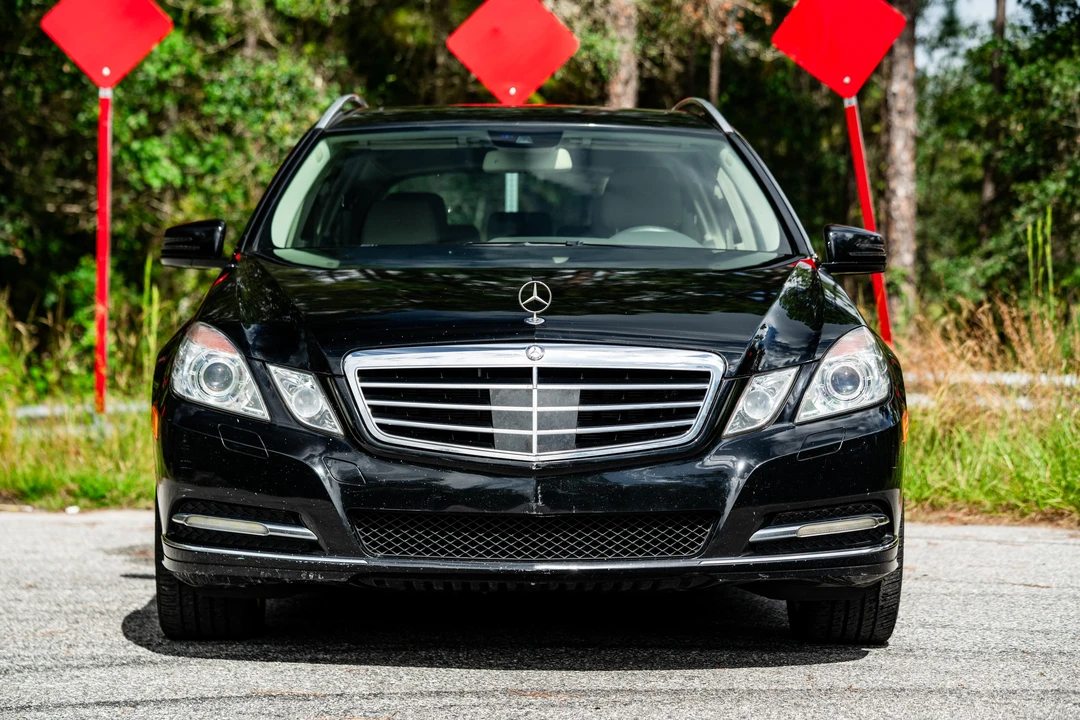 2011 Mercedes-Benz W212 E-Class - Image 6 of 31