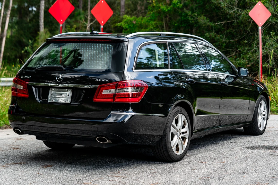 2011 Mercedes-Benz W212 E-Class - Image 20 of 31
