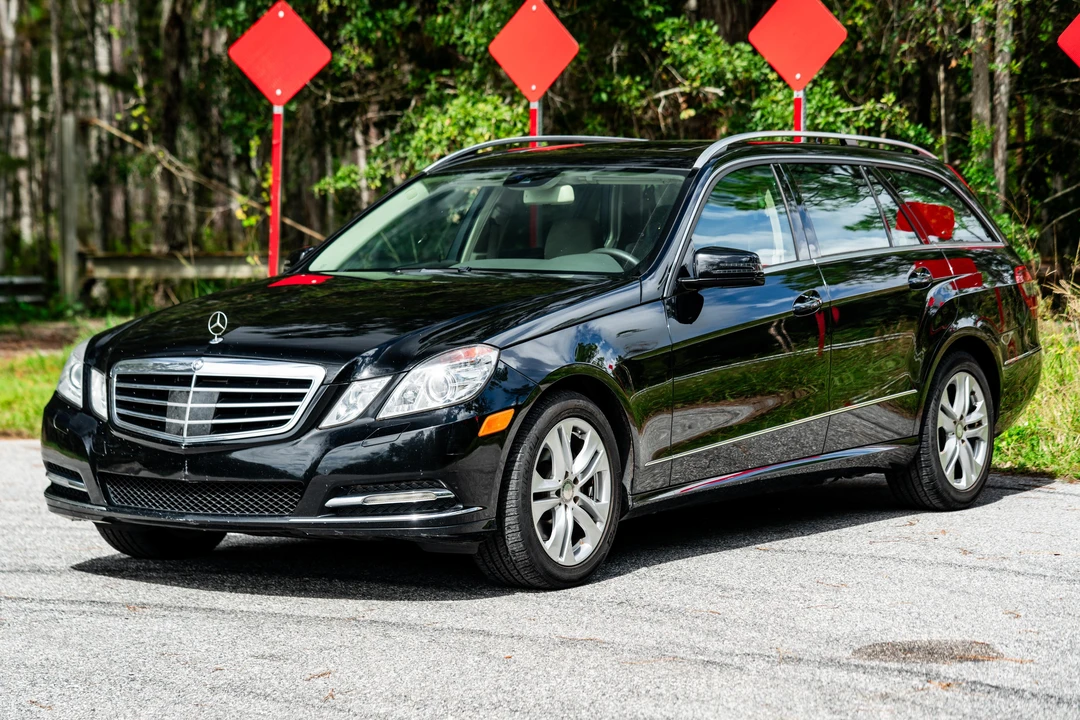 2011 Mercedes-Benz W212 E-Class - Image 8 of 31