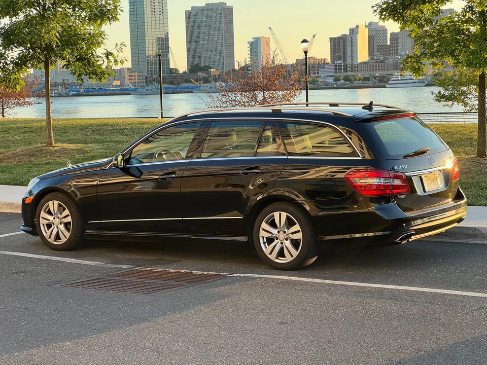 2011 Mercedes-Benz W212 E-Class - Image 31 of 31