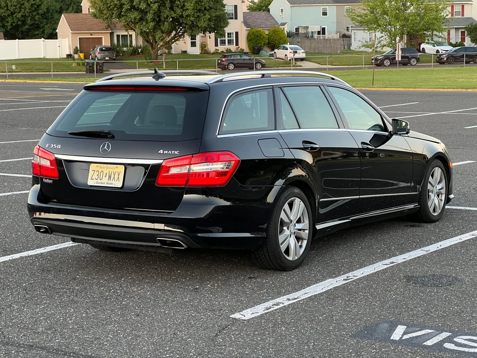 2011 Mercedes-Benz W212 E-Class - Image 21 of 31