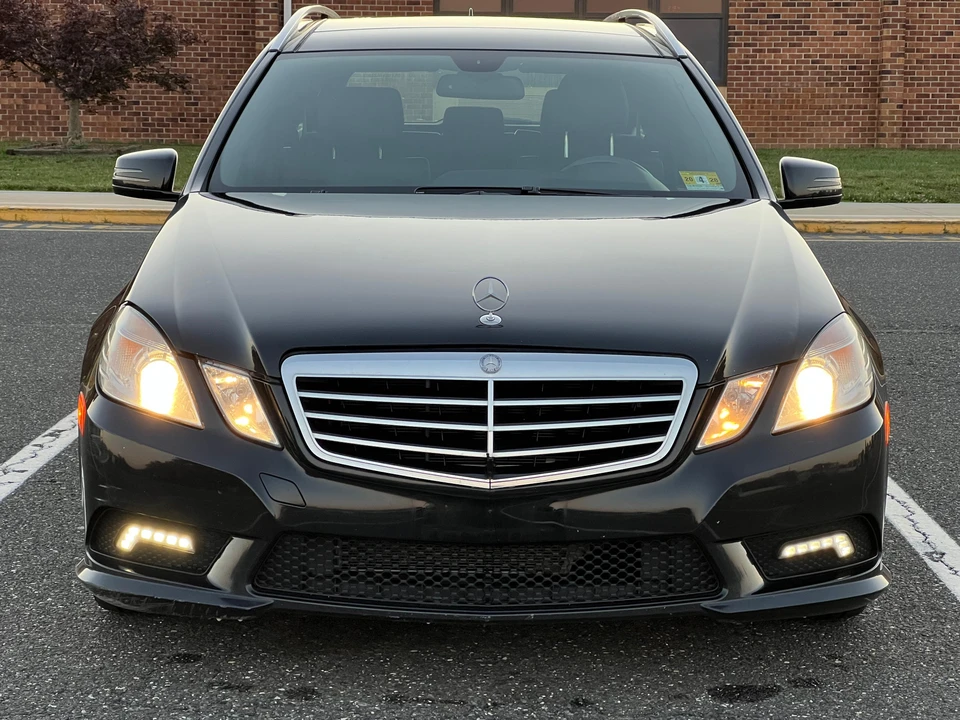 2011 Mercedes-Benz W212 E-Class - Image 17 of 31