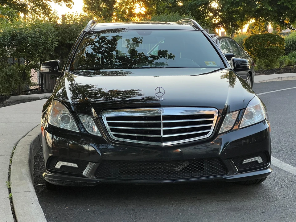2011 Mercedes-Benz W212 E-Class - Image 6 of 31