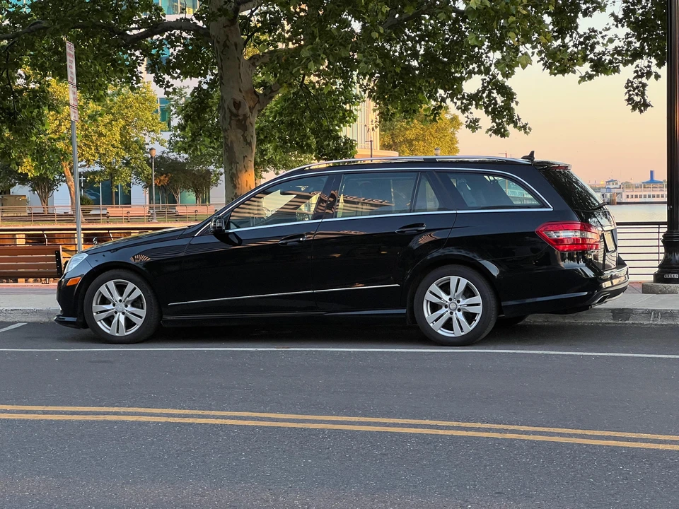 2011 Mercedes-Benz W212 E-Class - Image 29 of 31