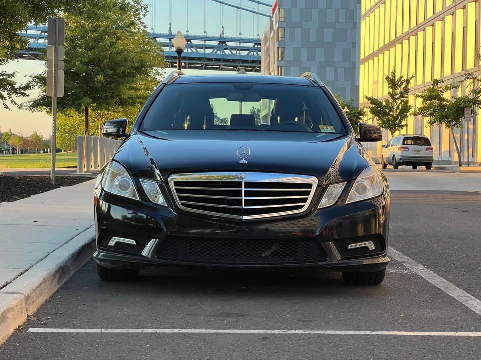 2011 Mercedes-Benz W212 E-Class - Image 25 of 31