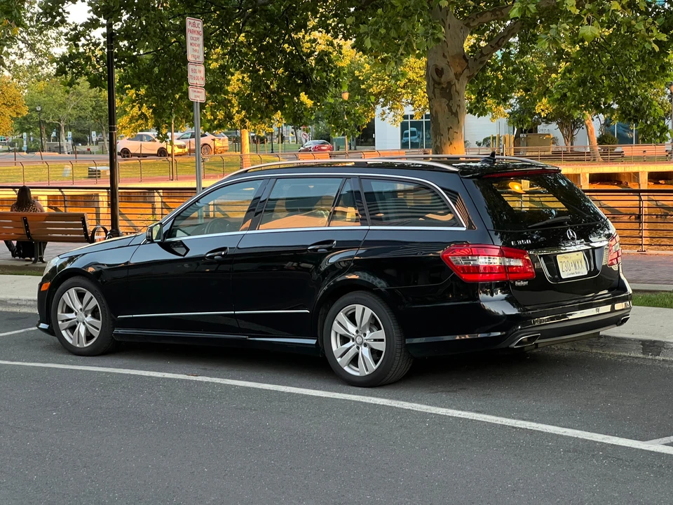 2011 Mercedes-Benz W212 E-Class - Image 30 of 31