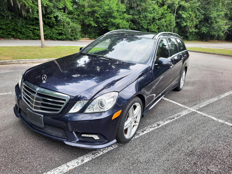 2011 Mercedes-Benz W212 E-Class - Image 14 of 31