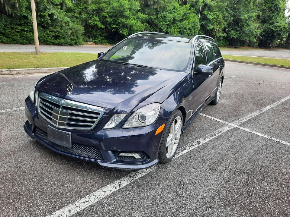 2011 Mercedes-Benz W212 E-Class - Image 12 of 31
