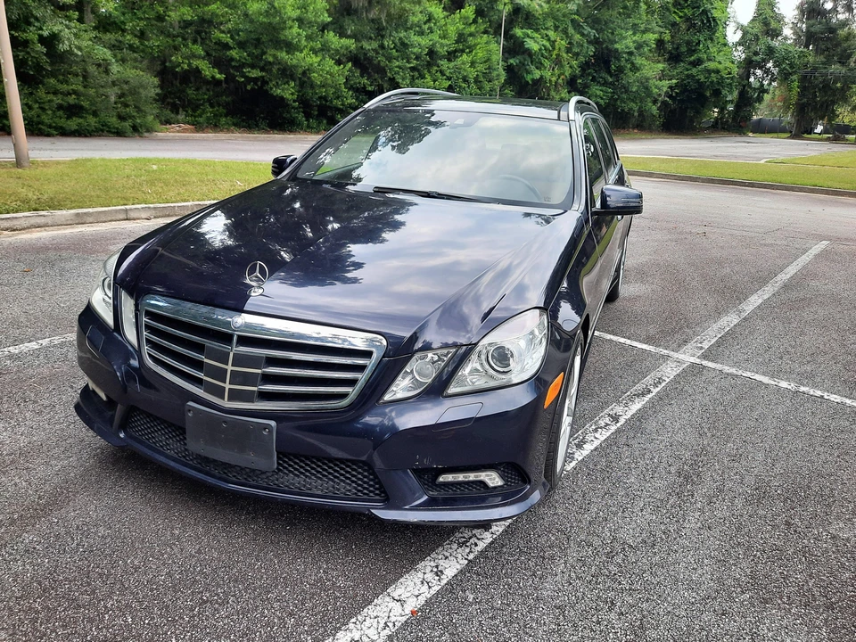 2011 Mercedes-Benz W212 E-Class - Image 11 of 31