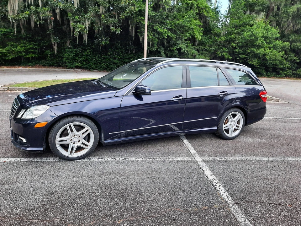 2011 Mercedes-Benz W212 E-Class - Image 19 of 31