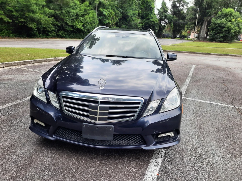 2011 Mercedes-Benz W212 E-Class - Image 9 of 31
